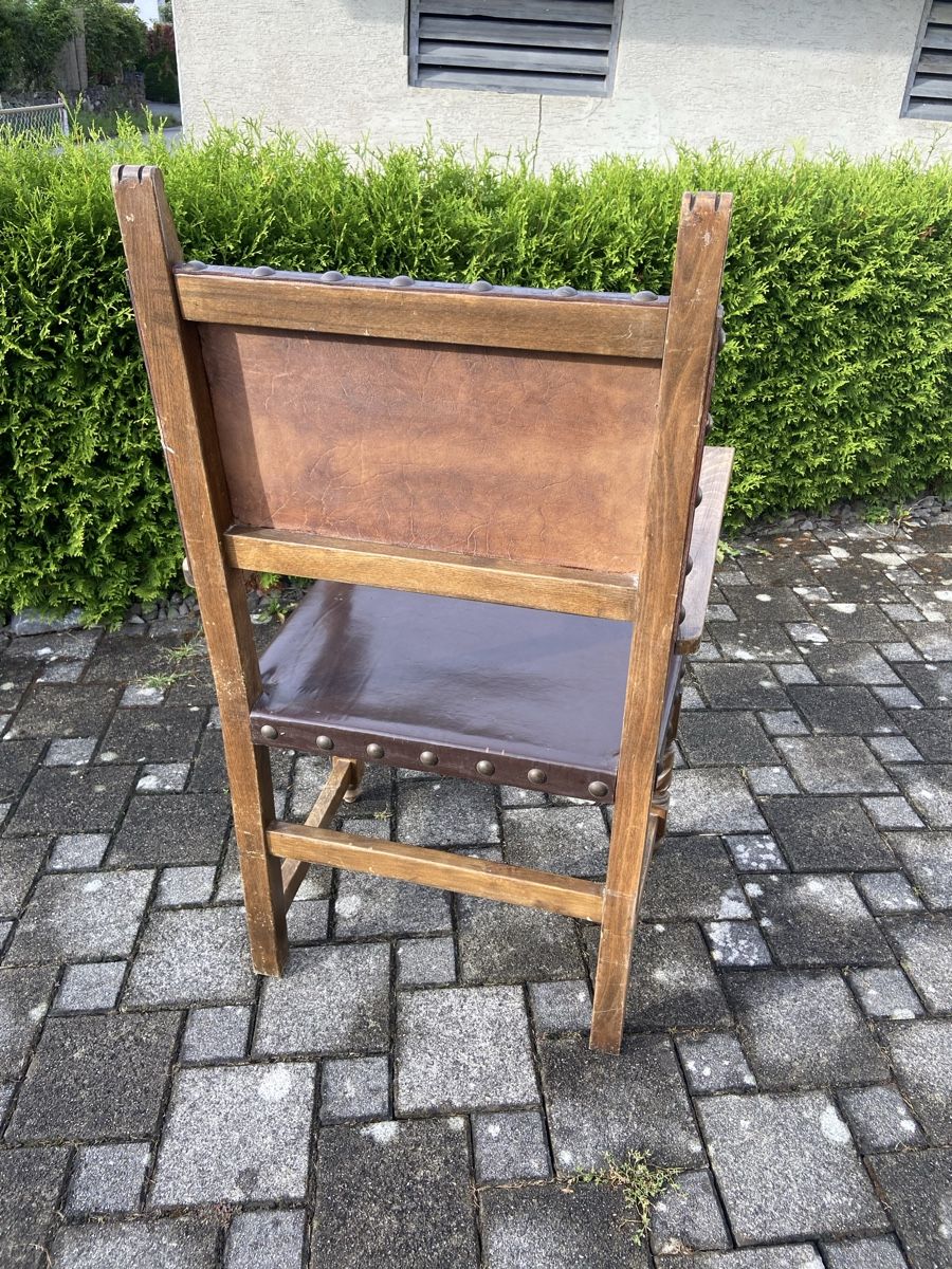 Stühle: alter schwerer Stuhl (Antik/Nostalgie) – Gebraucht aus Schötz von Willibandi 3