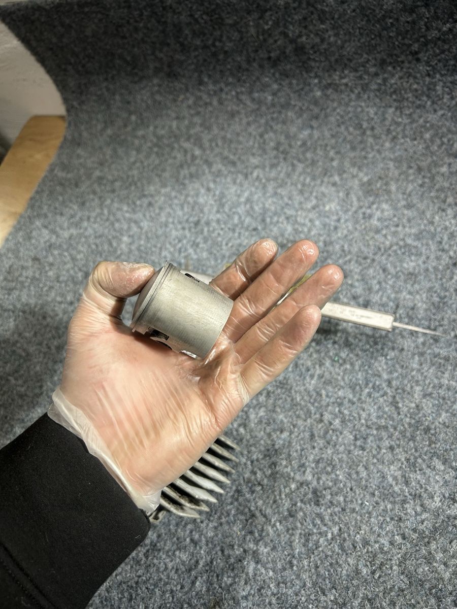 Puch Parti ricambio per ciclomotori: Puch maxi Zylinder 45mm – Difettoso da Biel/Bienne venduto da InterEngine 2