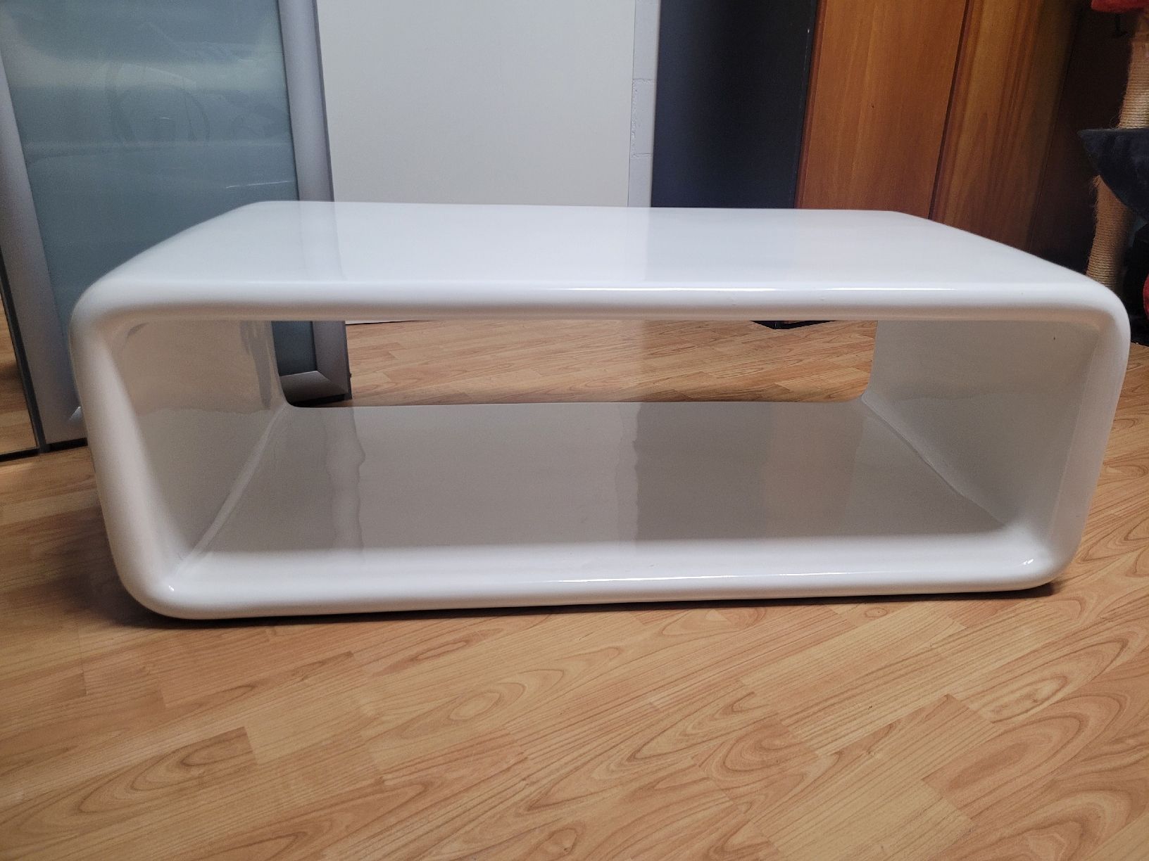 Tische: Couchtisch hochglanz – Gebraucht aus Birmenstorf AG von Holly81