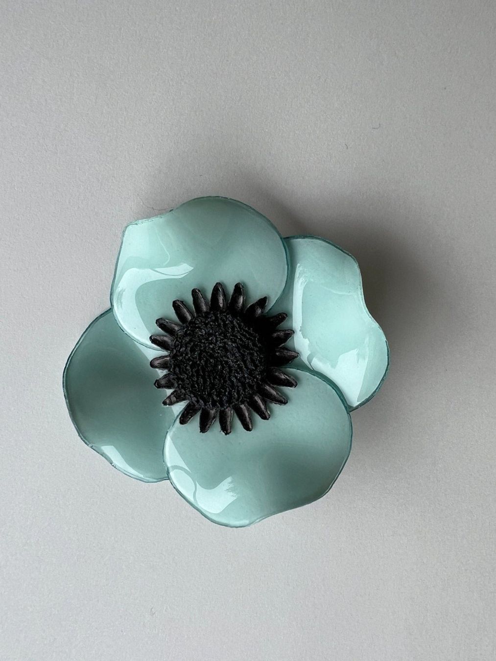 Spille & Fermagli: Broche fleur anémone Ciléa Paris, neuve – Nuovo (secondo la descrizione) da Granges (Veveyse) venduto da Hey-ya