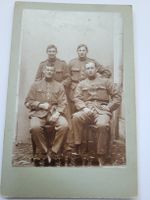 Historisches Foto vier Soldaten im Uniform guter Zustand R3