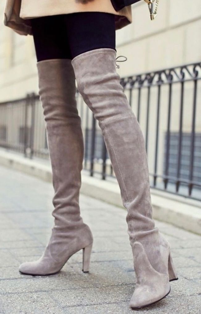 Stuart Weitzman Damenschuhe: Stuart Weitzman Highland Overknee Boots taupe Gr. 39.5 – Gebraucht aus Klingnau von Vdado