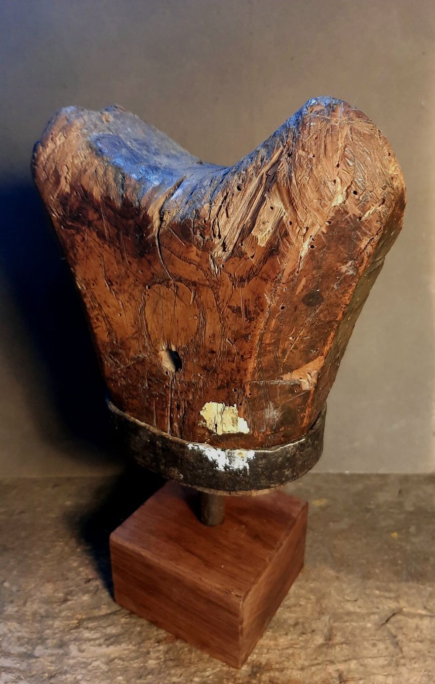 Alle Werkzeuge: Antiker Klopfstock oder Hufbock – Gebraucht aus Arbon von torso444 3