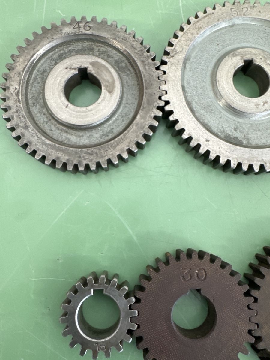 Tutti gli attrezzi: Lot de pignons, module 1.5 – Usato da Aarberg venduto da SNMachines 6