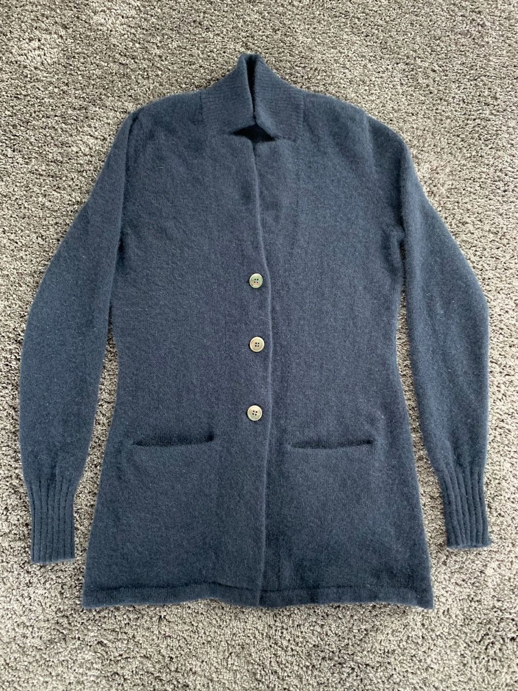 Hemisphere Pullover & Sweatshirts: ❗️Hemisphere: Cahmere Cardigan, Gr.34 – Gebraucht aus Riken AG von AFM123