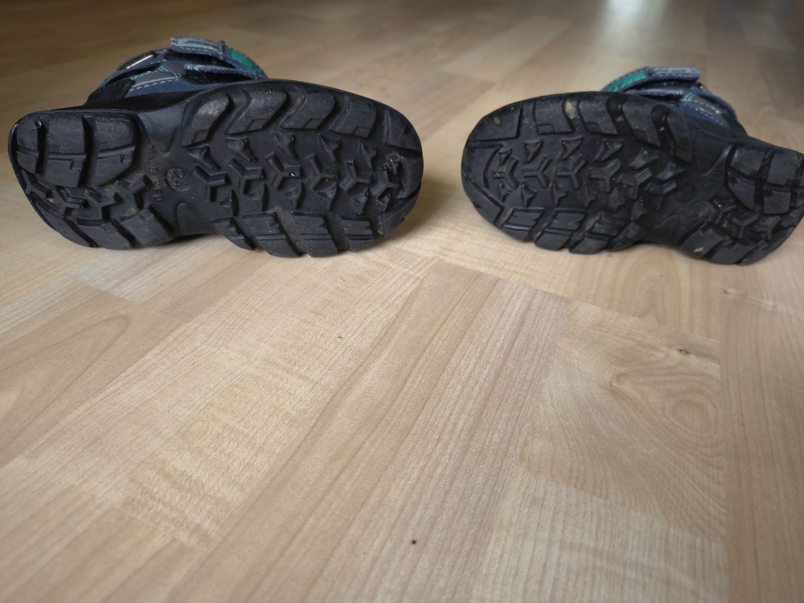 Scarpe per ragazzi: Winter Schuhe Grösse 24 – Usato da Thun venduto da man_fg9v 2