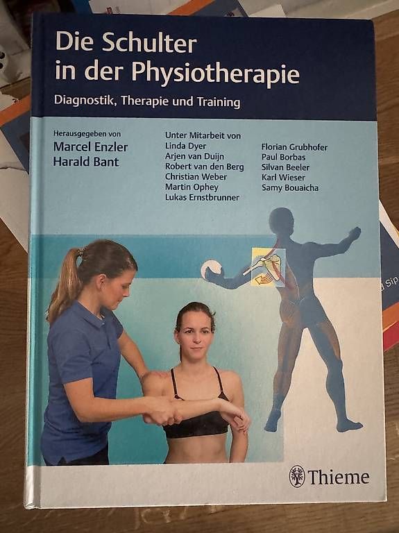 Libri: Die Schulter in der Physiotherapie – Nuovo e nell'imballaggio originale da Bern venduto da figureskater