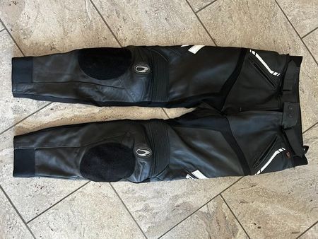 Richa Leder Motorradhose D30 Gr. 52