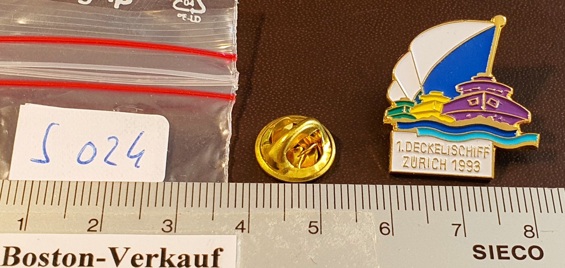 Plaketten & Abzeichen: S024 - Pin 1. Deckelischiff Zürich 1993 – Gebraucht aus Reinach BL von Boston-Verkauf 1