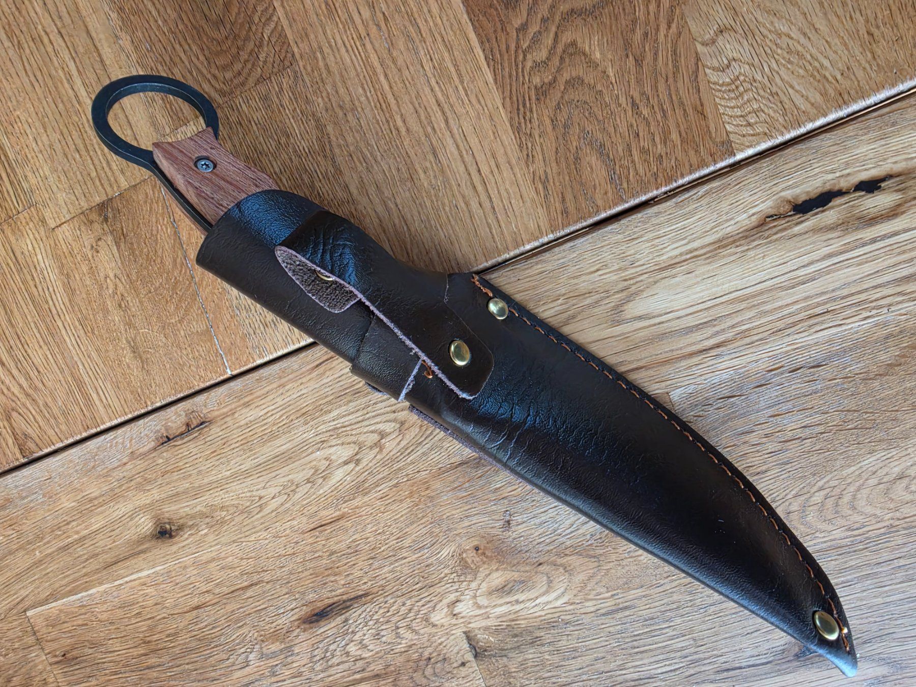 Accessori: 2 Handgefertigte Messer mit echt Lederscheide – Nuovo e nell'imballaggio originale da Herzogenbuchsee venduto da Melissa110 3