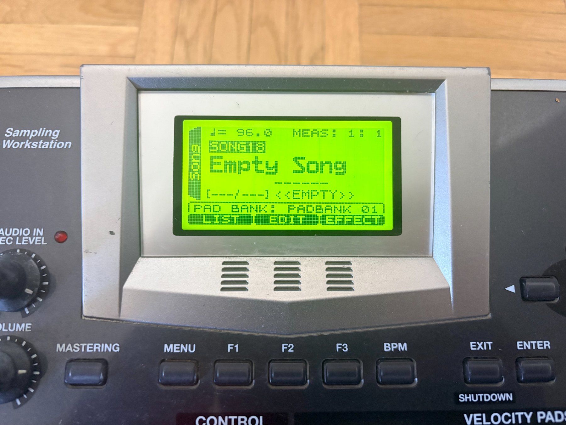 Roland Strumenti musicali: Roland SP-606 Sampling Workstation – Usato da Zürich venduto da plasticcup 1