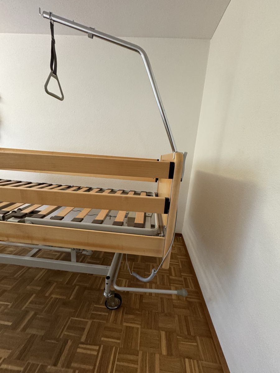 Letti: Pflegebett – Usato da Sachseln venduto da Fab_Huw 1