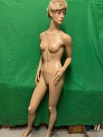 Schaufensterpuppe Dame " Hindsgaul"