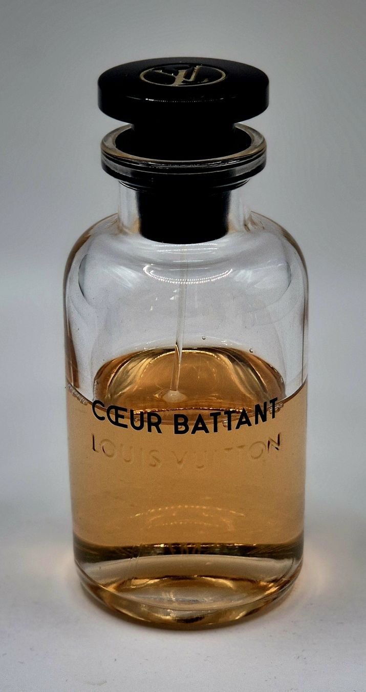 Louis Vuitton Profumi & Eau de Toilette: Louis Vuitton Coeur Battant Eau de Parfum 100 ml – Usato da St. Gallen venduto da CaliSunshine
