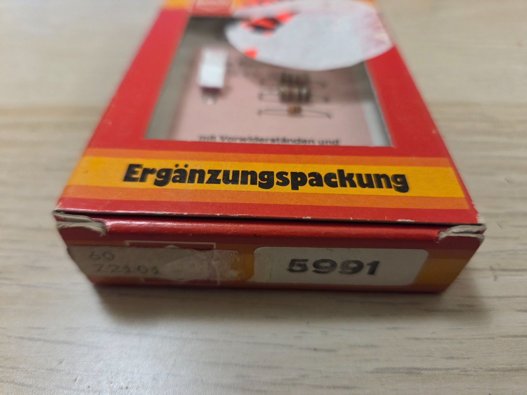 Busch Modellini di ferrovie: Busch 5991 Rote Led – Nuovo e nell'imballaggio originale da St-Aubin-Sauges venduto da Lo_Go 1