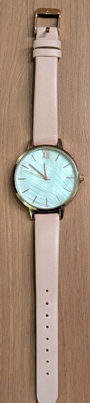 Orologi: Cute Even&Odd Rose Gold Tone Watch – Usato da Cully venduto da tholome 2