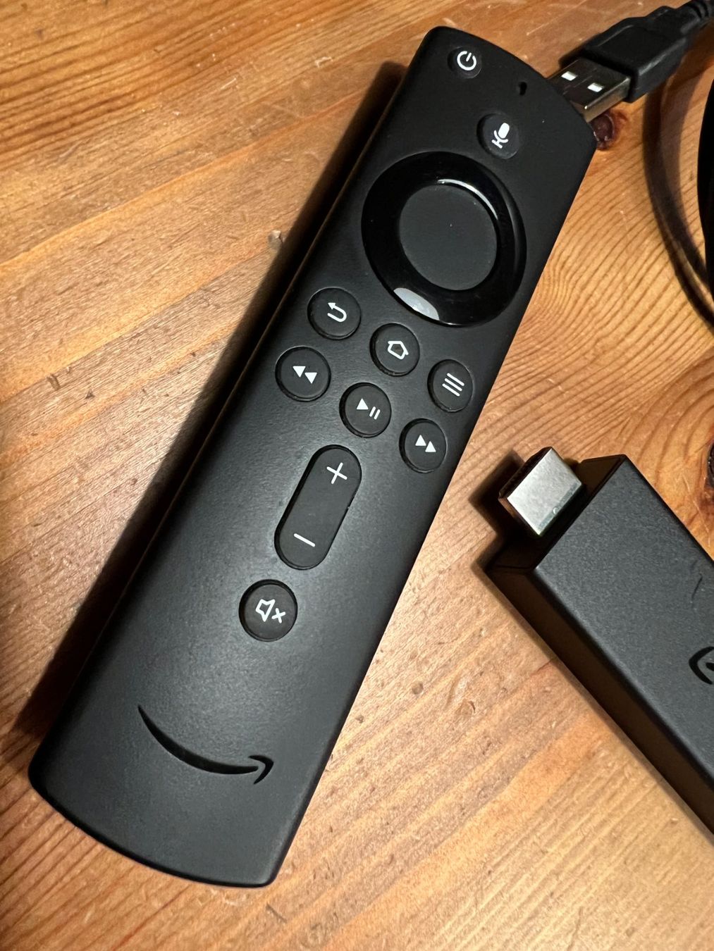 Amazon Sistemi audio & multimediali: Amazon Fire TV Stick – Usato da Uster venduto da Stoessda 1