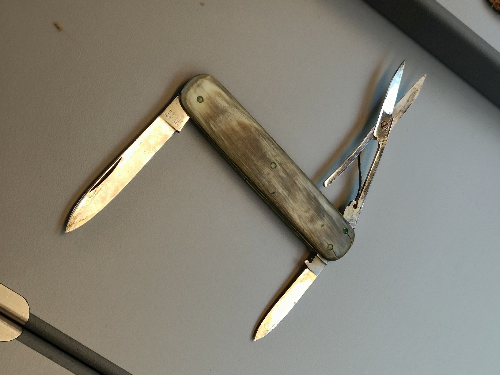 Taschenmesser: Horn Sackmesser E. Kienast Zürich – Gebraucht aus Brugg AG von Ente015 3