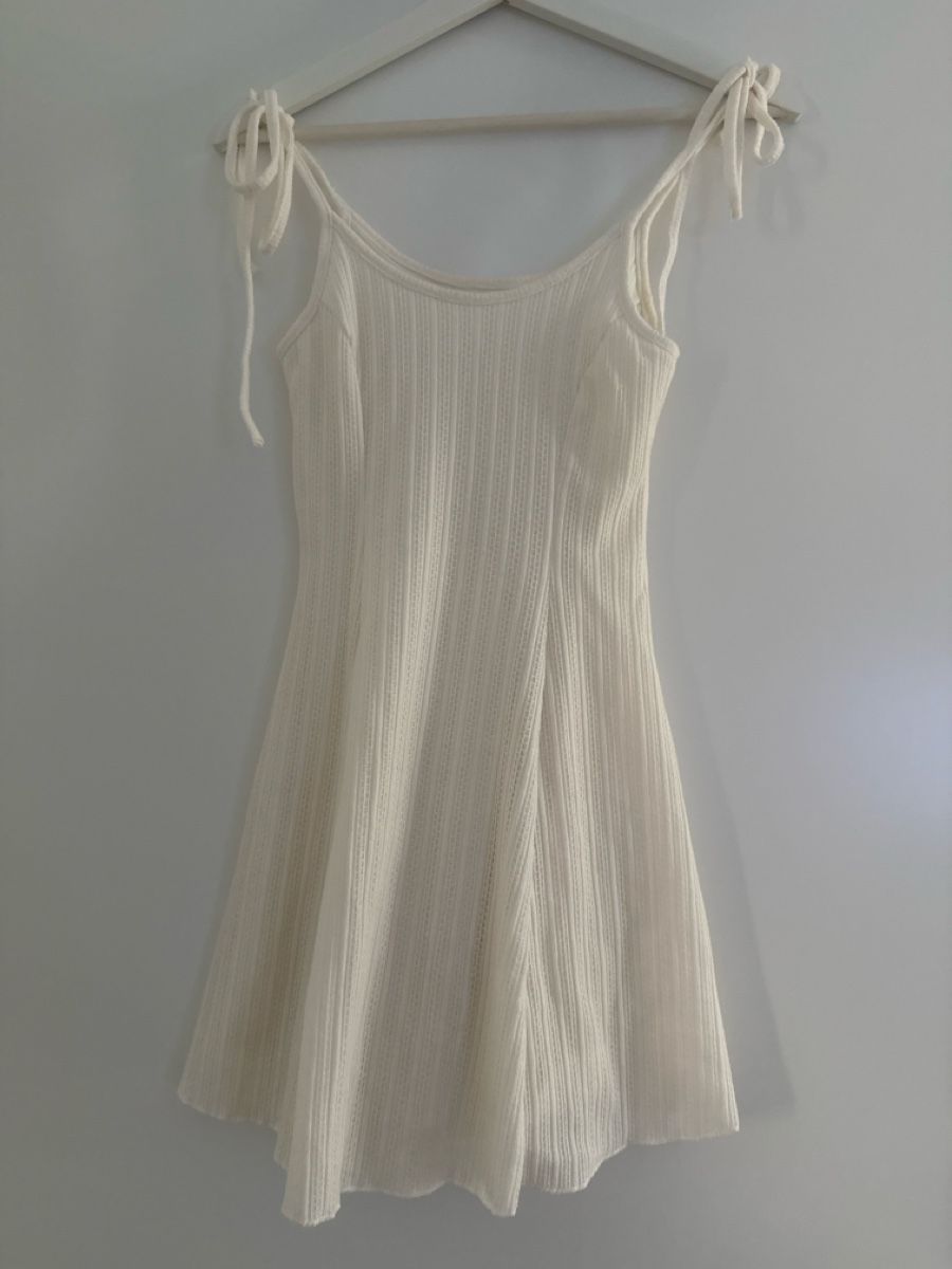 Robes: Kleid – Neuf (Voir description) à Kriens par g_b_mk7j