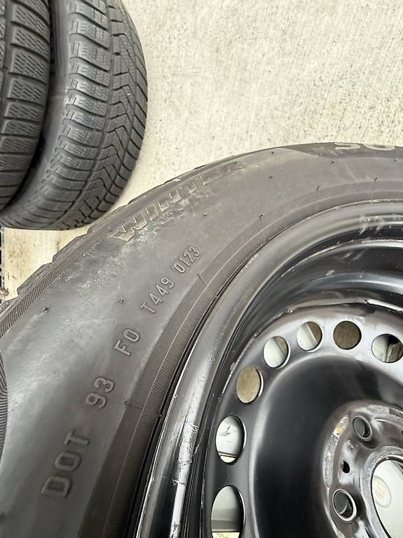 Volkswagen Pneumatici & Ruote complete: Vw Winterräder 16 Zoll – Usato da Arbon venduto da Punt_31 2