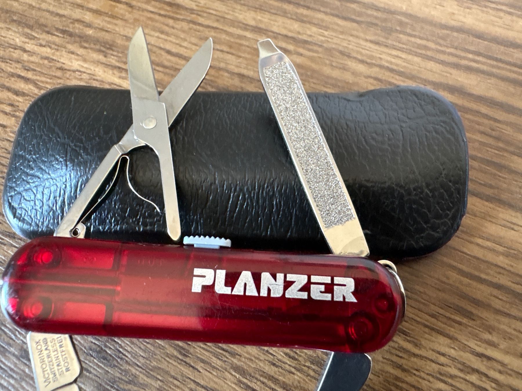 Victorinox Taschenmesser: VICTORINOX - Midnite Manager - Sackmesser - PLANZER – Gebraucht aus Andwil SG von Rainboli 4