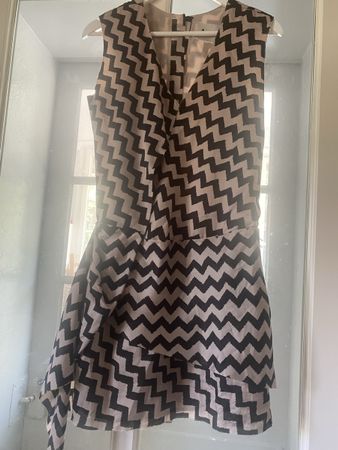 Acne Kleid beige schwarz Grösse 36 gebraucht