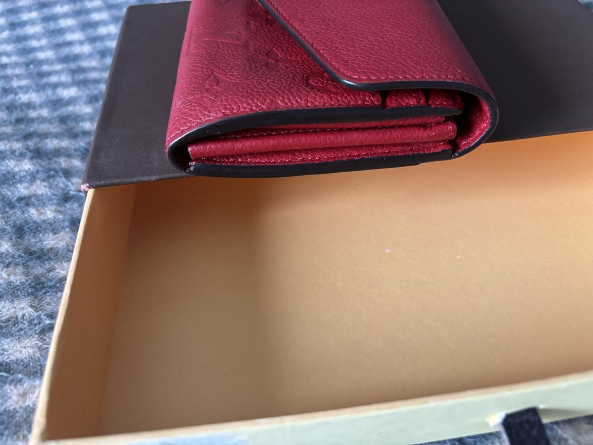 Louis Vuitton Portamonete: LOUIS VUITTON Portefeuille Sarah Emp – Usato da Buttes venduto da ButtA15 3