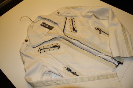 Cremeweisse  Jacke Gr M Nieten Reissverschluss Lilie