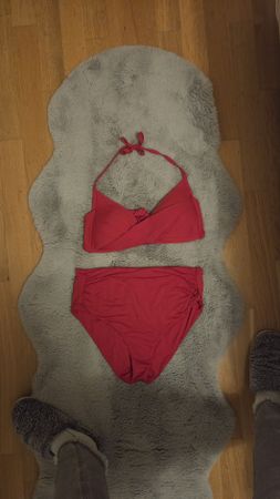Roter Damen-Calzedonia