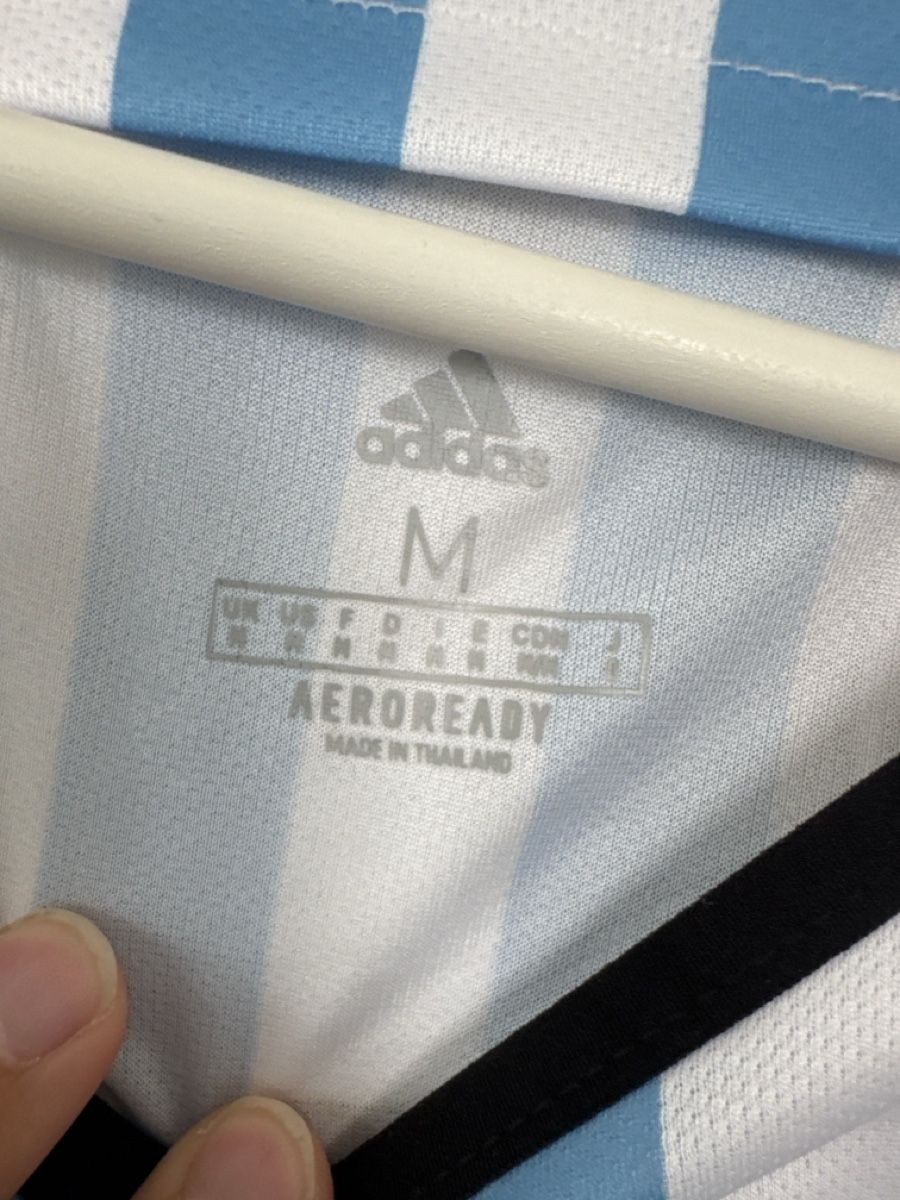 Canottiere & Pantaloni: Trikot Argentinien Messi Grösse M neu – Nuovo (secondo la descrizione) da Zürich venduto da L_12 2