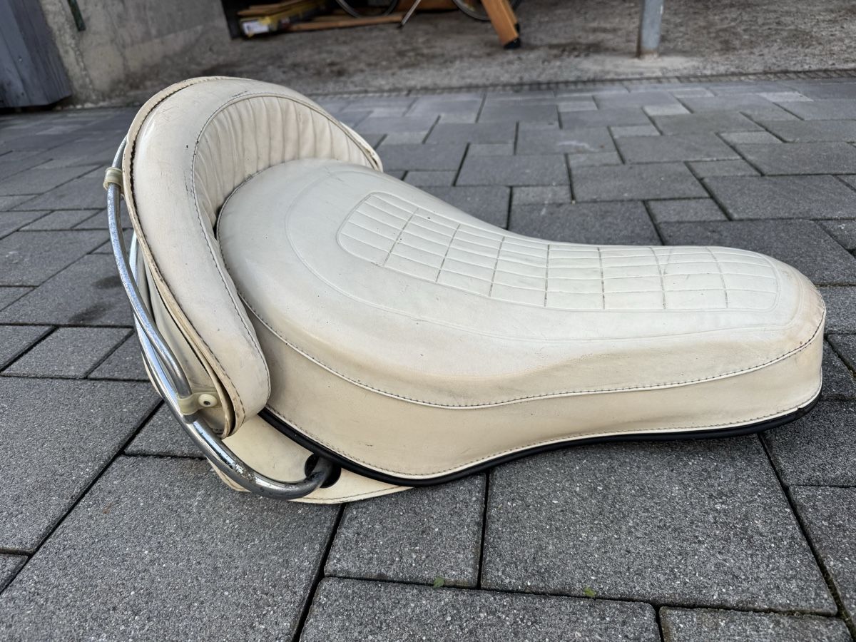 Harley-Davidson Tutti i ricambio per moto: Harley Davidson Sattel Elefantenohr  – Usato da Aathal-Seegräben venduto da Romeo8607 1