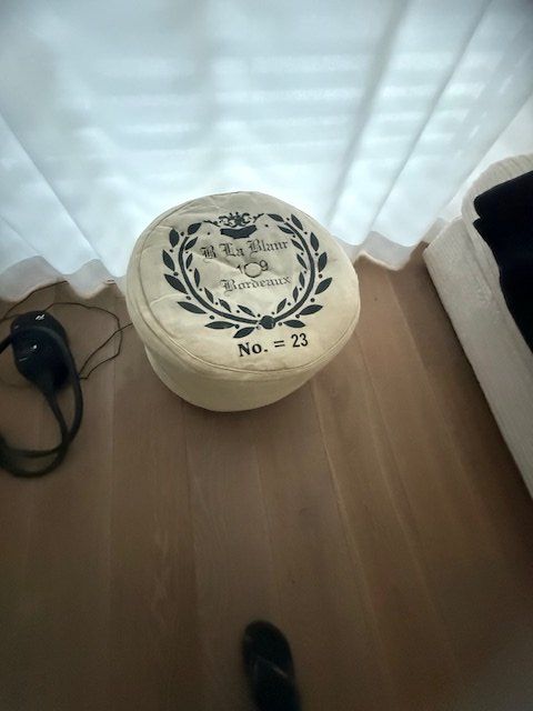 Sgabelli: Hocker Stoff beige – Usato da Ostermundigen venduto da gab_zx9f