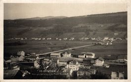 Le Sentier. Vue générale et le Mont Tendre