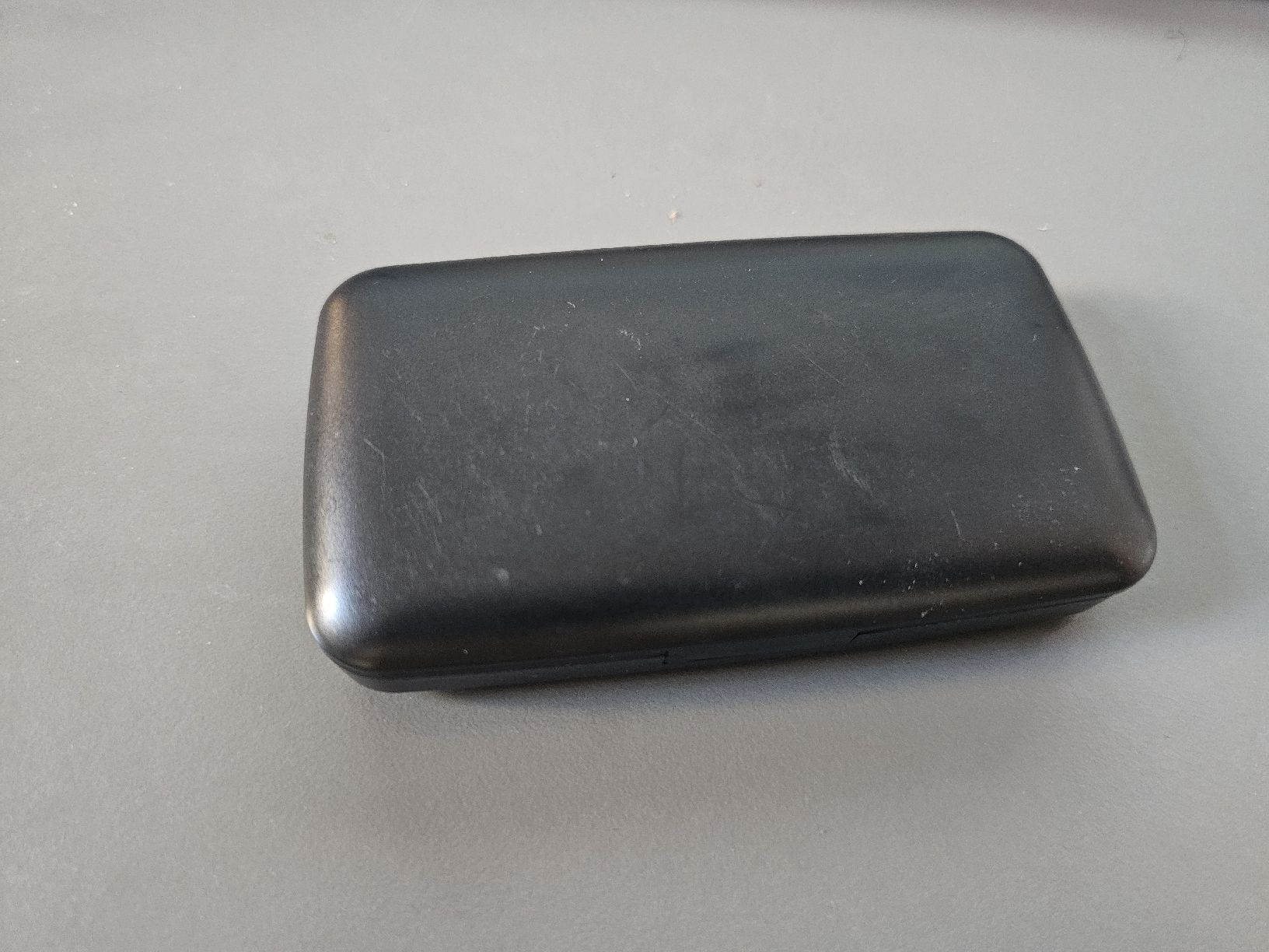 Kopfhörer: Bluetooth Headset with Charging Case – Gebraucht aus Stansstad von alp_7hfk 1
