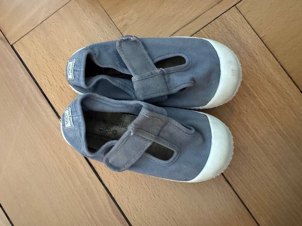 Scarpe da uomo: Victoria Sandalen Grösse 26 – Usato da Zürich venduto da designloverin