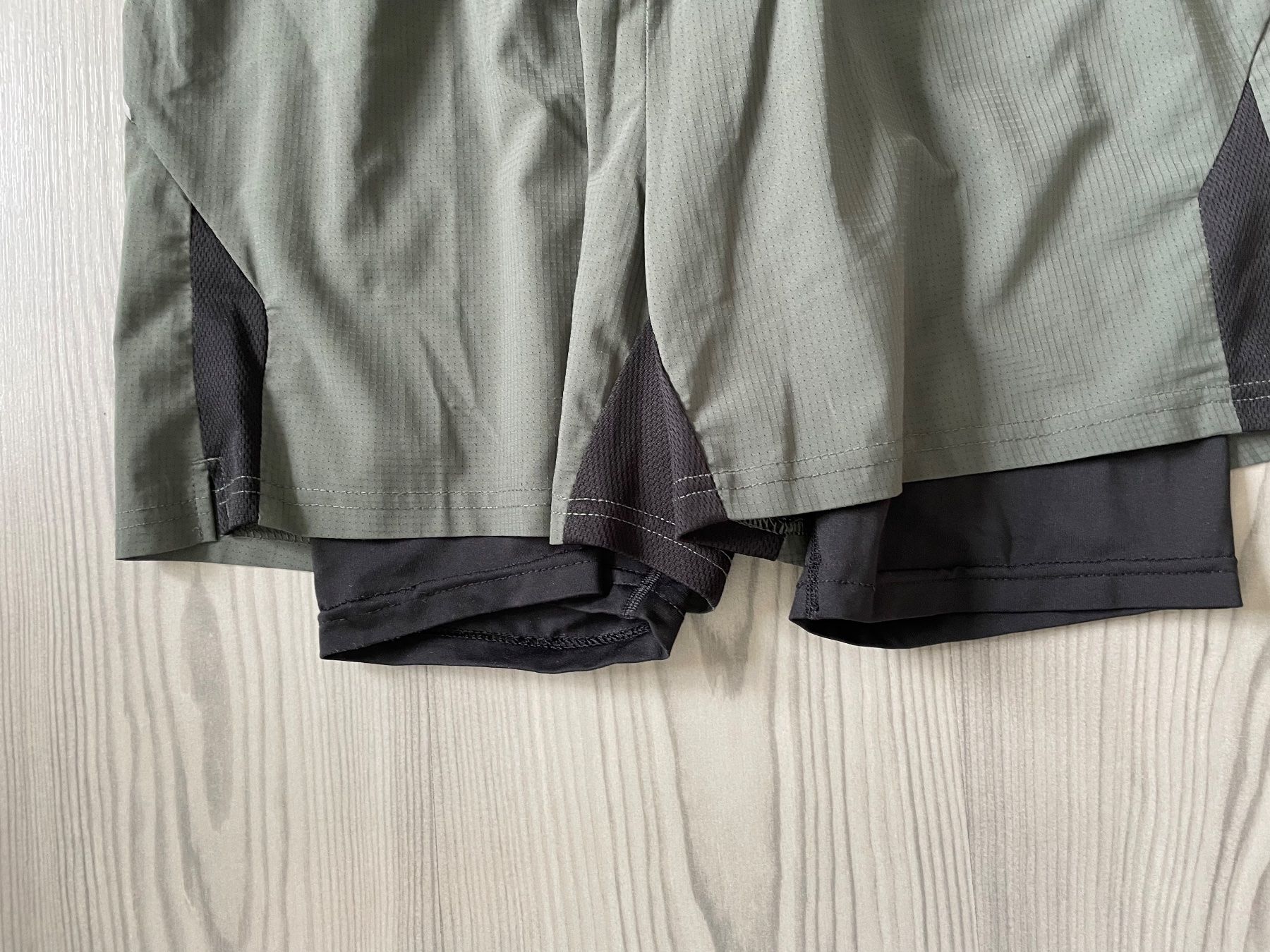 H&M Pantaloni: H&M Sporthose – Usato da Freienwil venduto da weberjoel 1