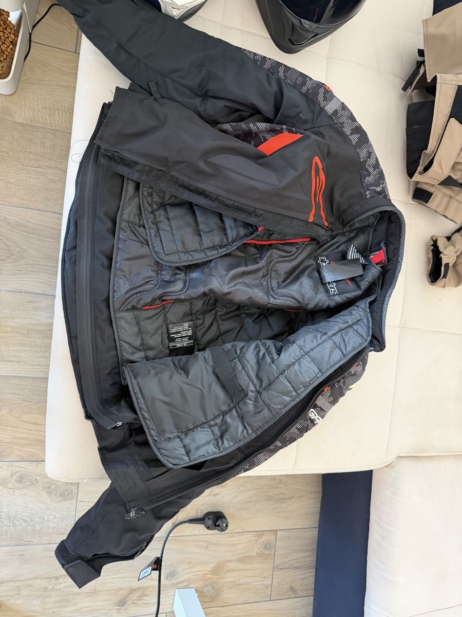 Alpinestars Giacche: Alpinestars Motorcycle Jacket Black Size M Used – Nuovo (secondo la descrizione) da Schlieren venduto da ale_9fdc 3