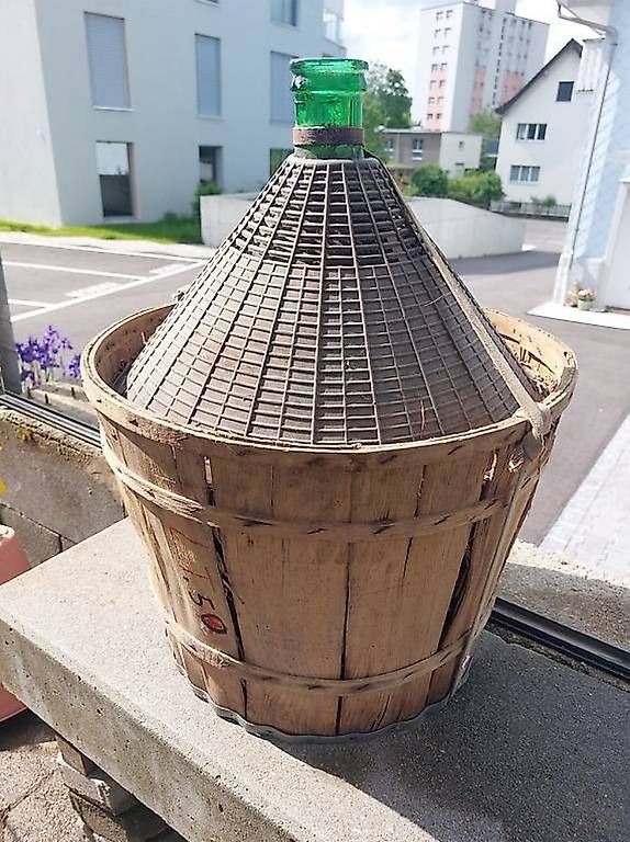 Bottiglie: Damigiana Korbflasche 50 Liter – Usato da Berikon venduto da sabatuv