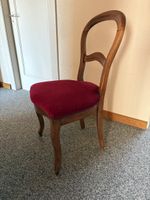Antiker Biedermeier Stuhl mit rotem Polster – reparierte Ste