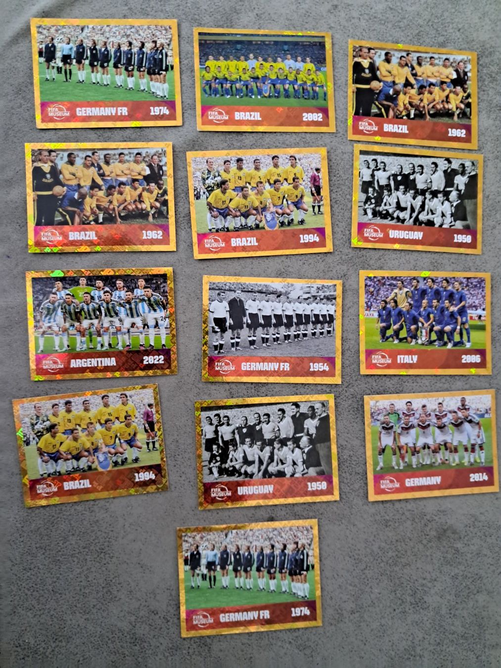 Panini Sammelbilder & Trading cards: 13 x Paninisticker 2026 / Manschaften – Neu (gemäss Beschreibung) aus Weinfelden von Da-ryn01