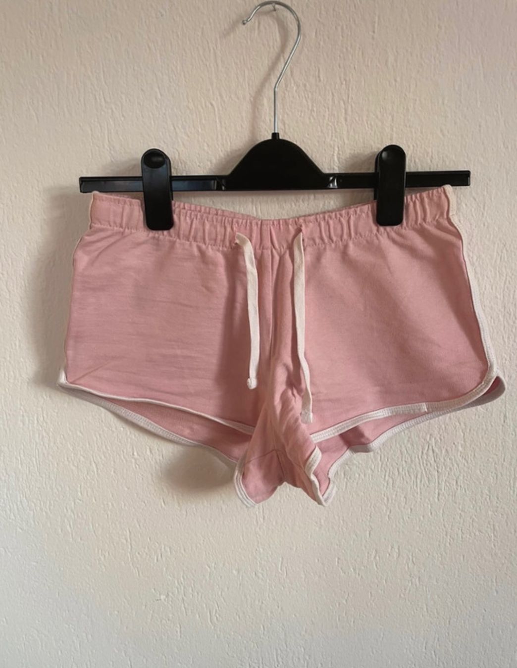 Pantaloni: Pinke Shorts - S – Usato da St Gallen venduto da Giidi