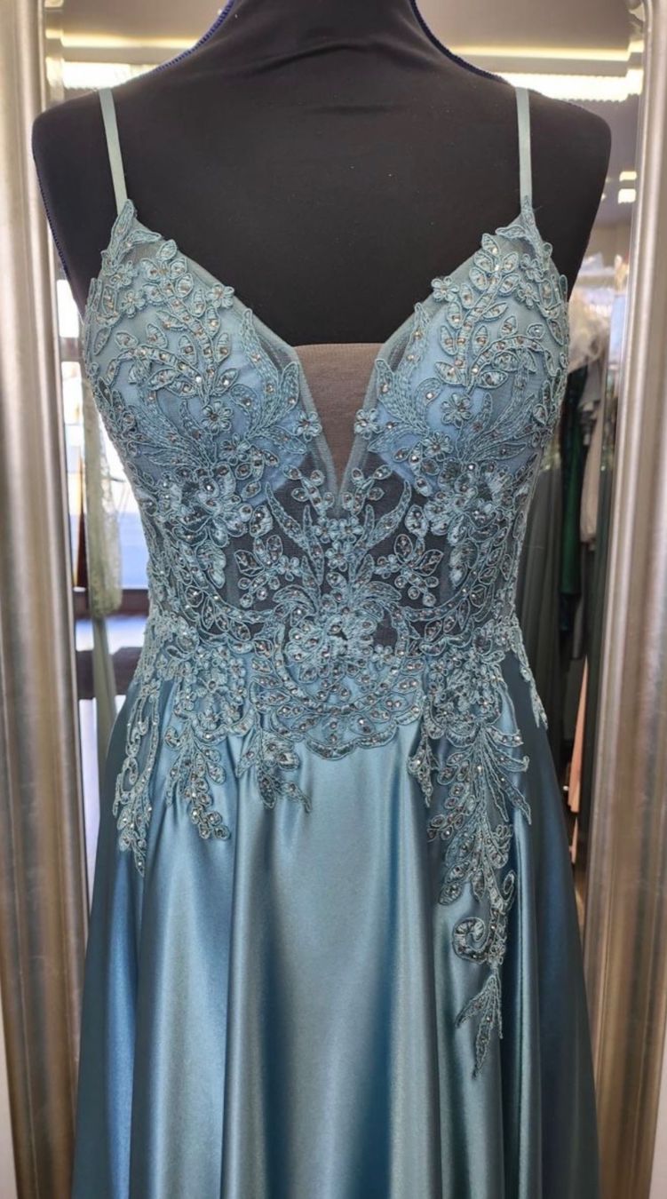 Kleider: Elegantes Abendkleid mit Spitze Gr. 34 – Neu (gemäss Beschreibung) aus Schlatt ZH von xhesiesi 3