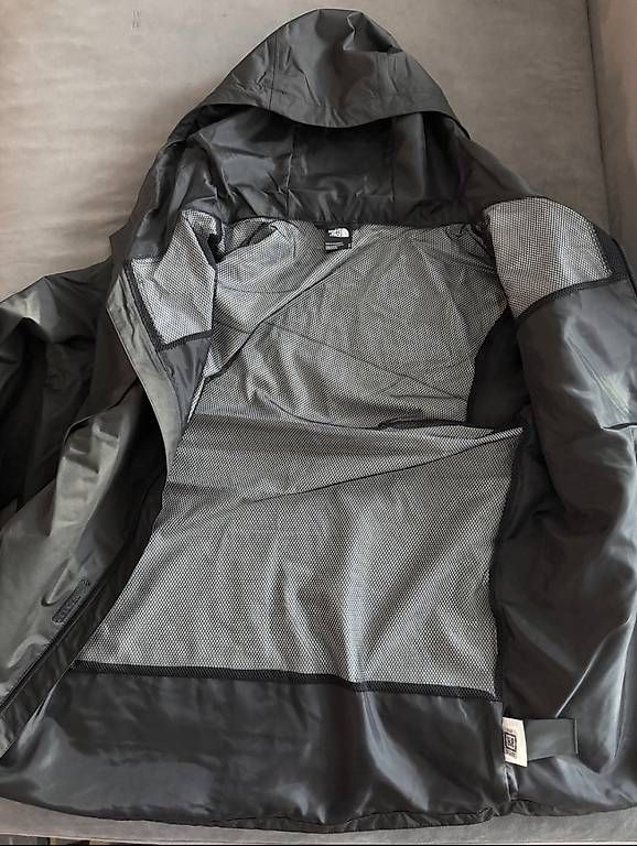 North Face Giacche: North Face Dryvent Jacke – Usato da Schleinikon venduto da kar_8ww7 5