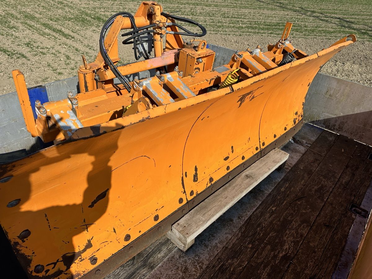 Boschung Sgombero neve: Boschung Schneepflug – Usato da Deitingen venduto da RK68