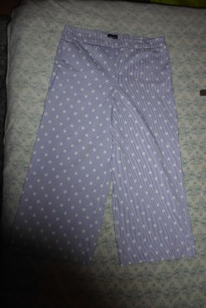 schöne Hose mit breiten Beinen Gr 42 Bund 43cm EMME