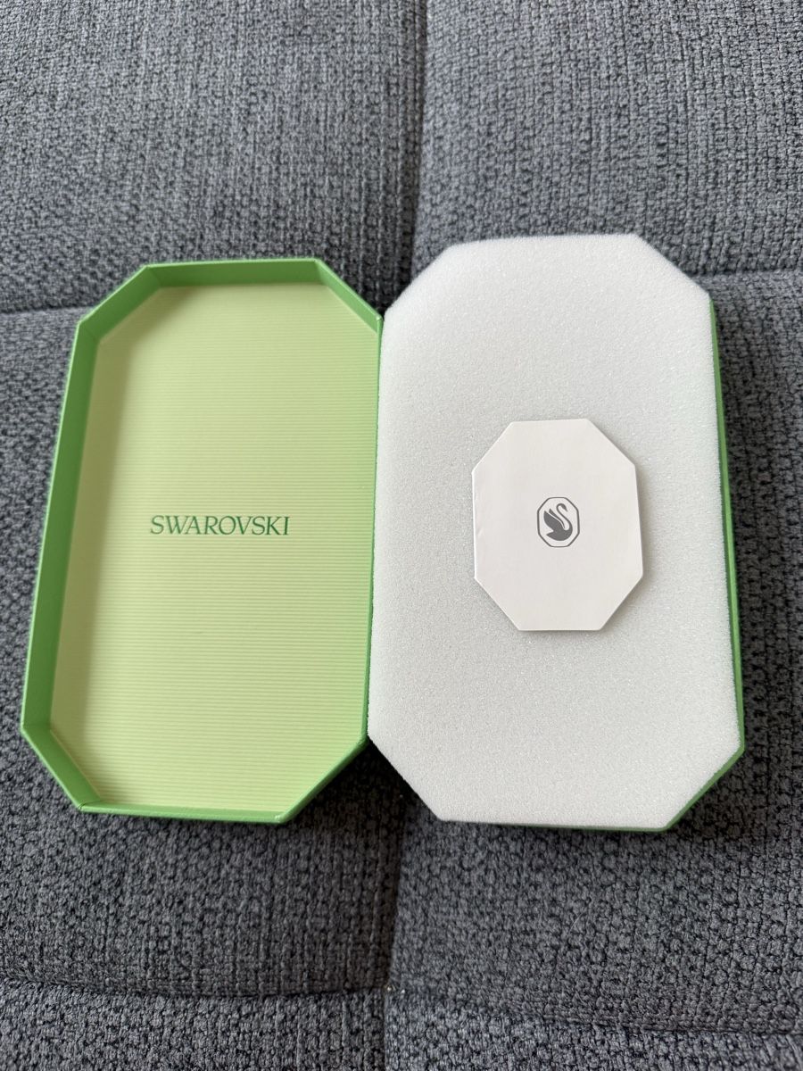 Swarovski Cover & Protezioni schermo: Swarowski Hülle 14 Pro – Usato da Goldingen venduto da Wibli96 1