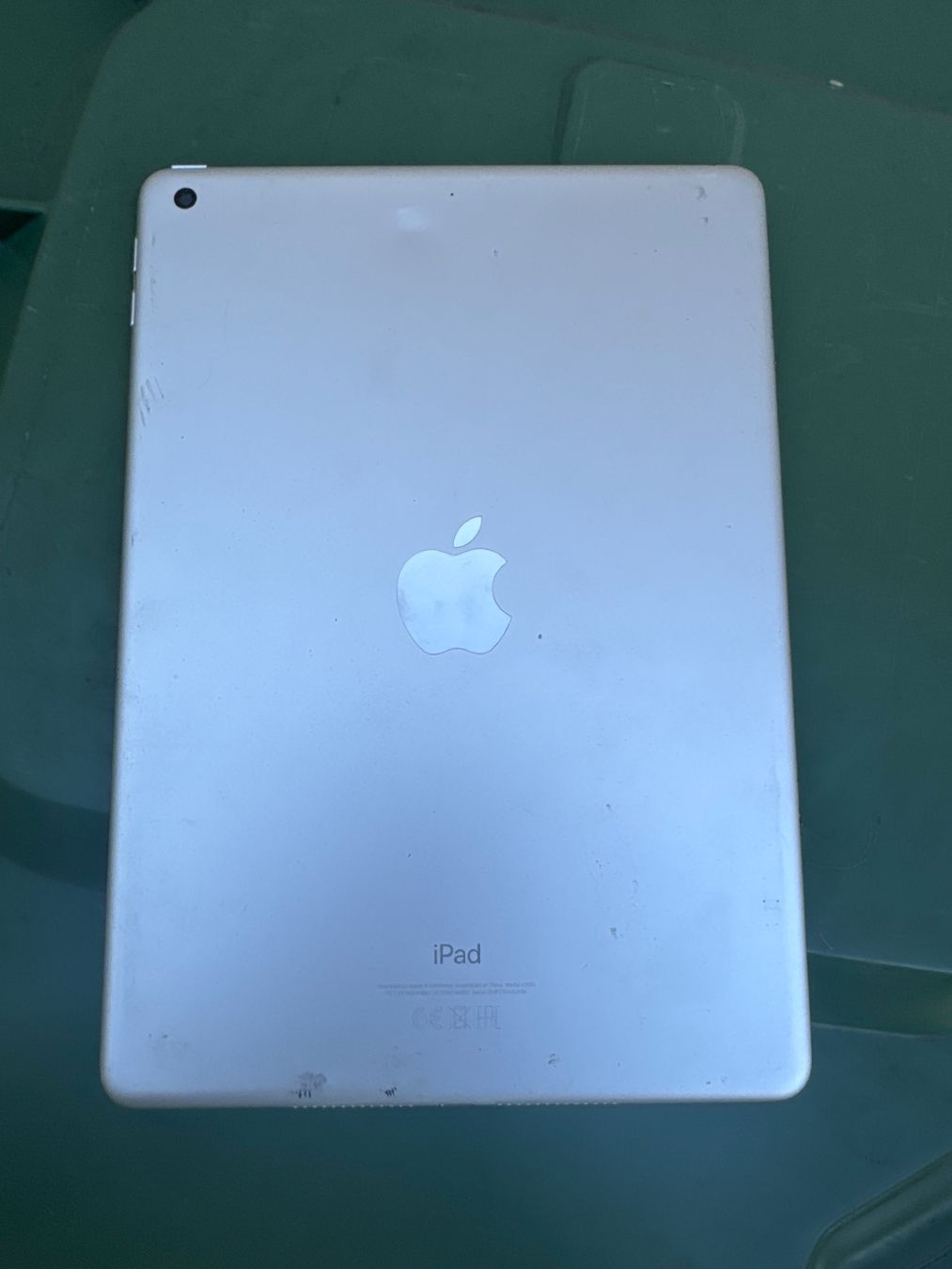 Apple Tablet PC: Ipad 6. Generation 32GB  - A1893 - Top Zustand – Usato da Olten venduto da HoYa01 1