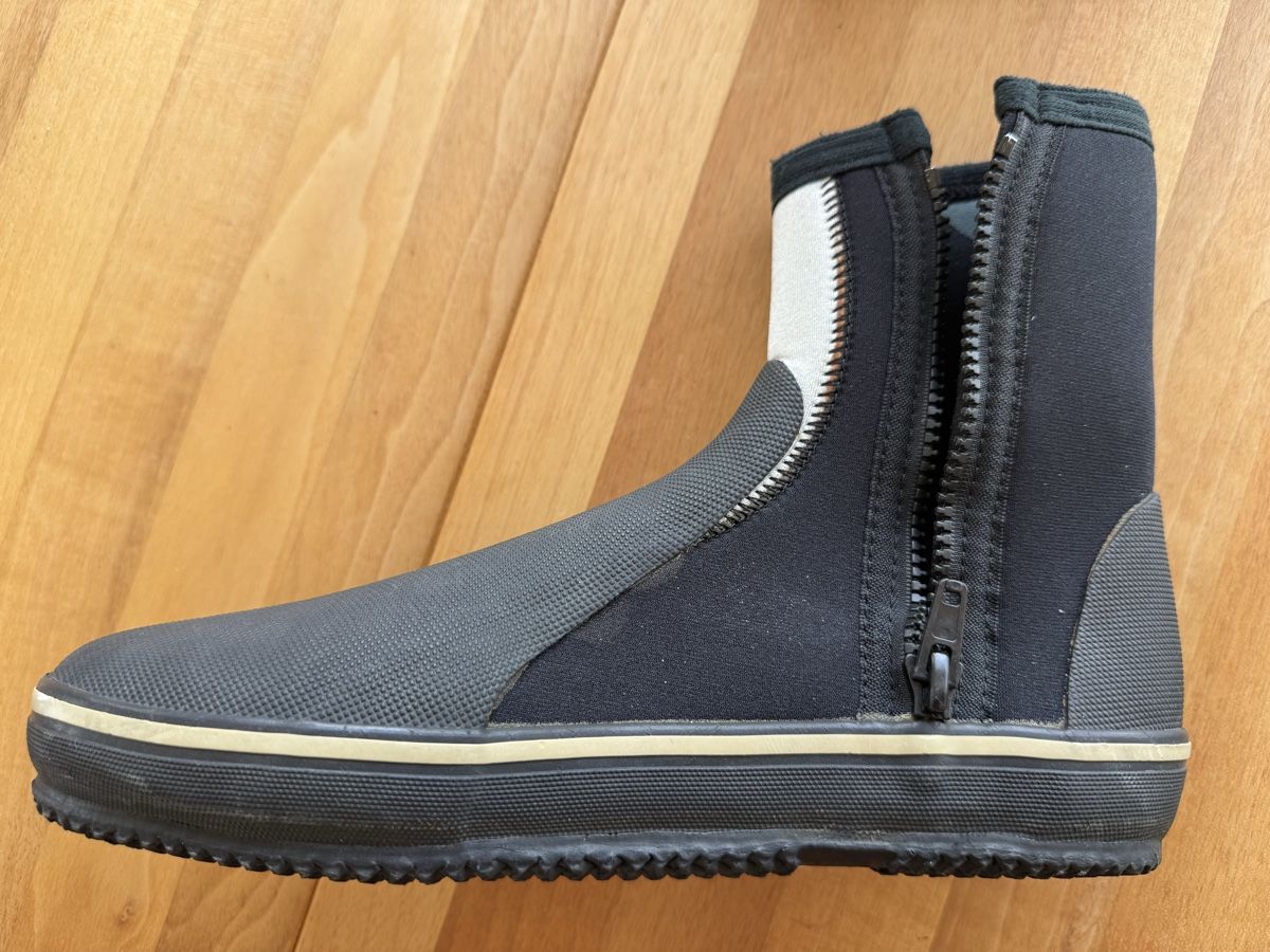 Scarpe da uomo: Neopren Surf/Dive-Boots Grösse 42 – Usato da Männedorf venduto da m.lutz 1
