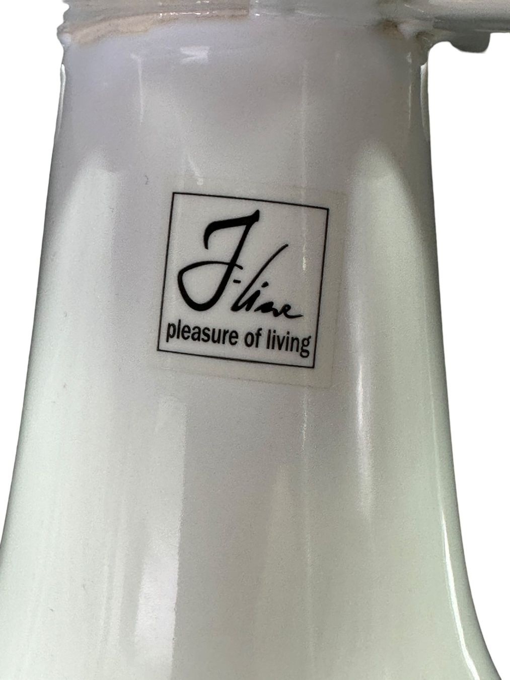 Vasen & Gefässe: Superbe vase design J-Line en porcelaine blanche – Gebraucht aus Morges von Auct 2