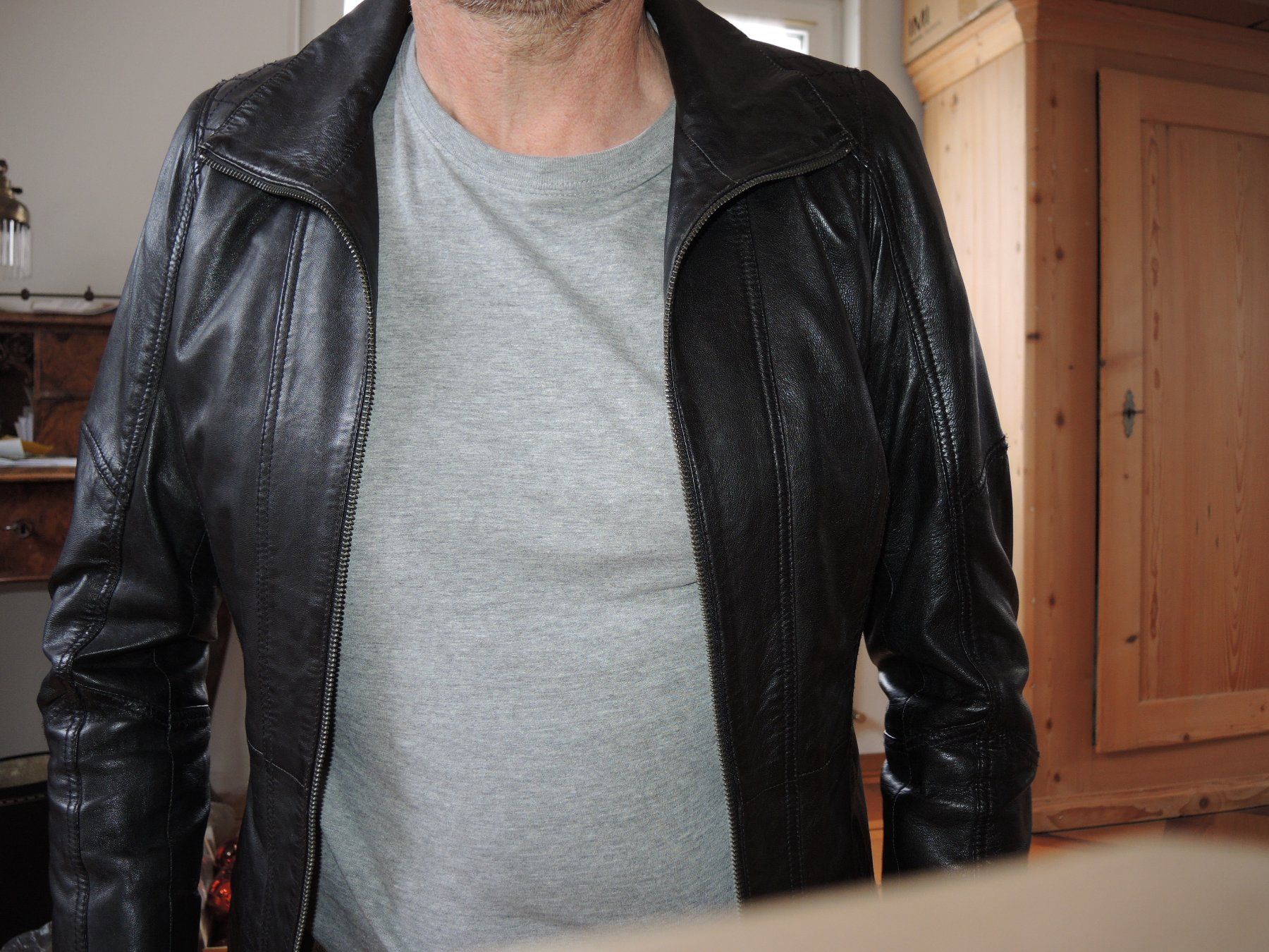 Giacche: Lederjacke echt Leder LEVINSKY Jacke Grösse 32 – Usato da Rorschach venduto da maeck8 9
